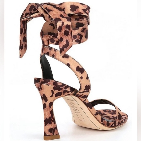 Deltan Makenna Jaguar Print Ankle Wrap
Dress Sandals women size 7.5 - Picture 4 of 17